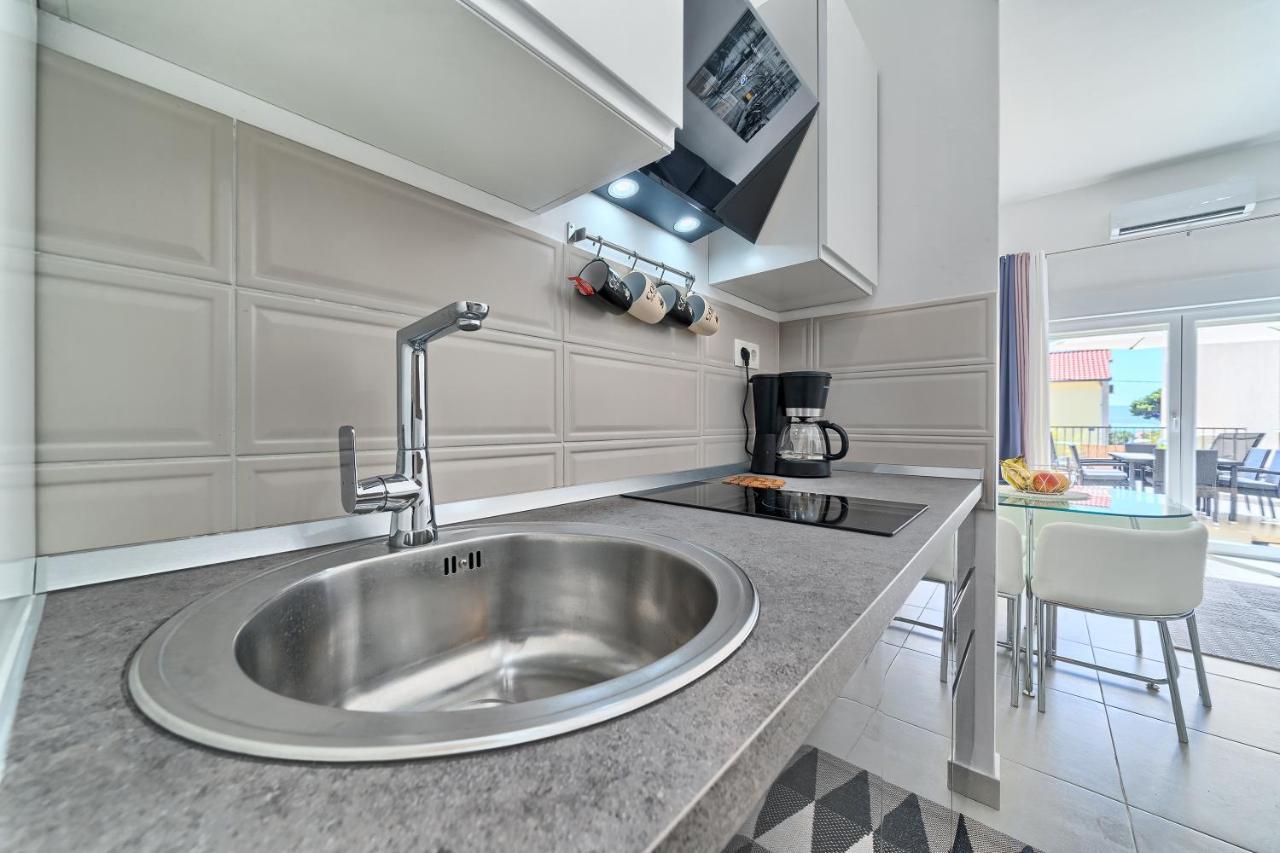 Terrace Apartment Danny Kaštela エクステリア 写真