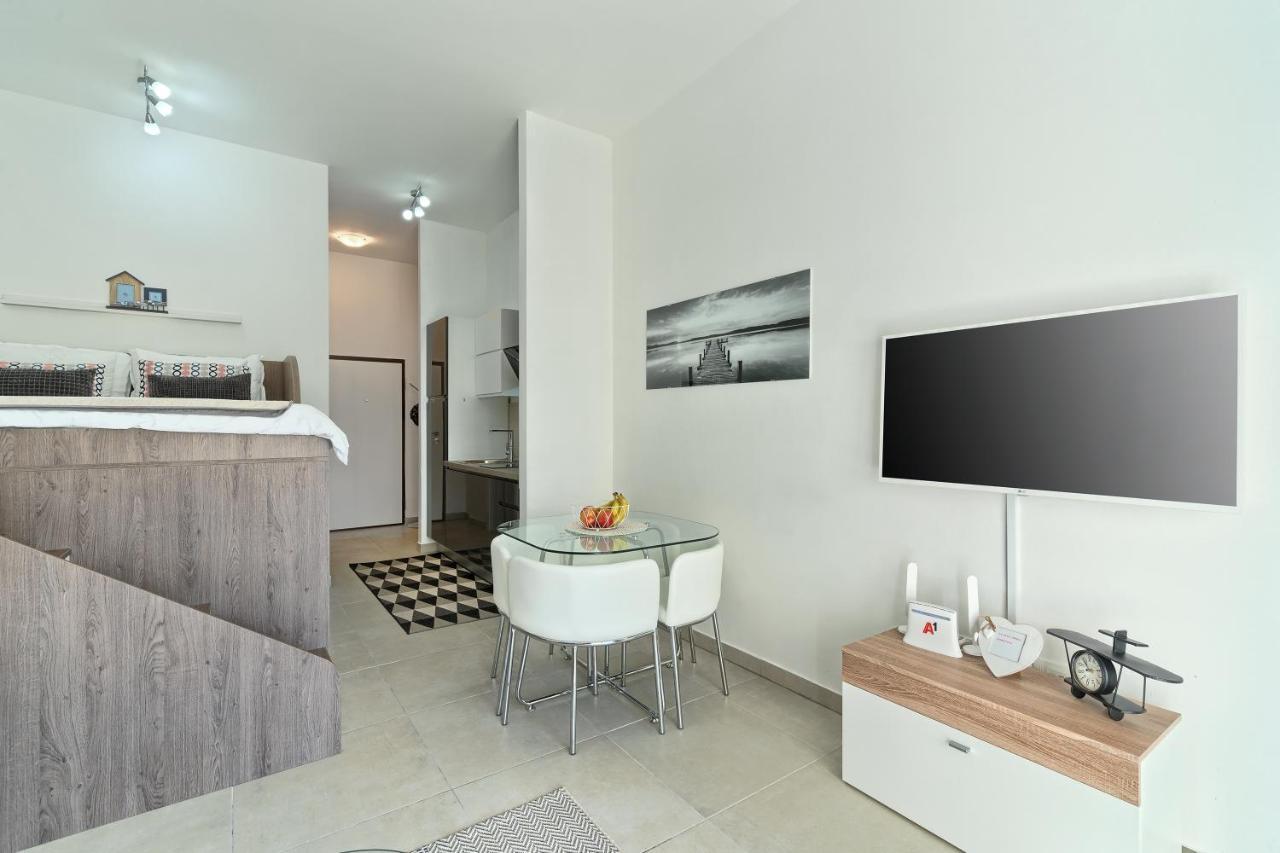 Terrace Apartment Danny Kaštela エクステリア 写真